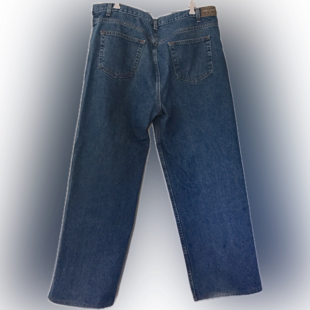 Men’s Kirkland 100% cotton denim blue jeans size 42 x 30 unisex barrel boot cut